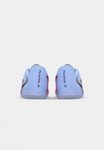 Футбольные бутсы