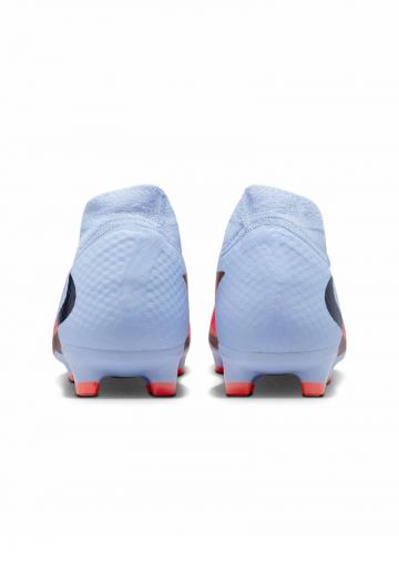 Футбольные бутсы