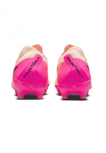 Футбольные бутсы