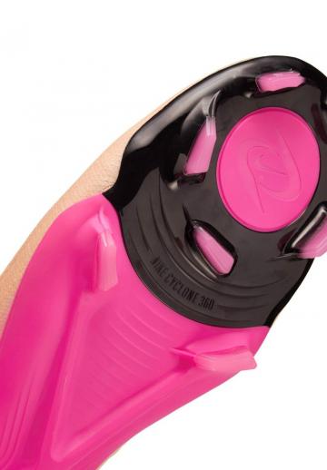 Футбольные бутсы