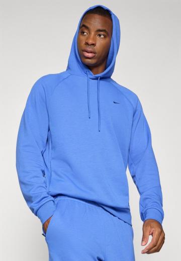 Спортивная кофта