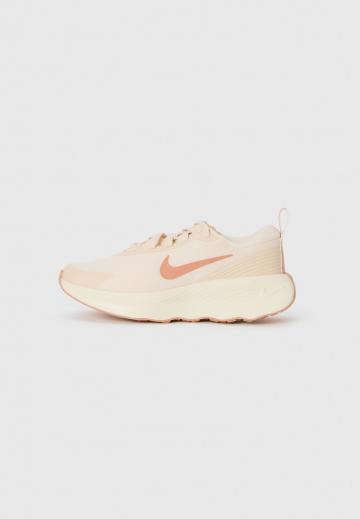 Беговые кроссовки