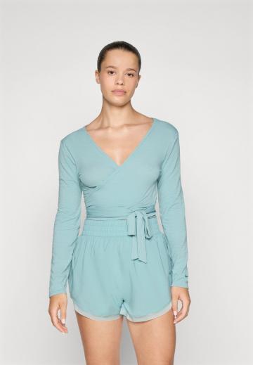 Спортивная майка