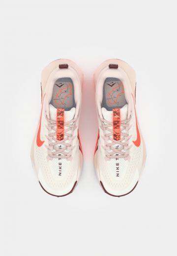 Беговые кроссовки