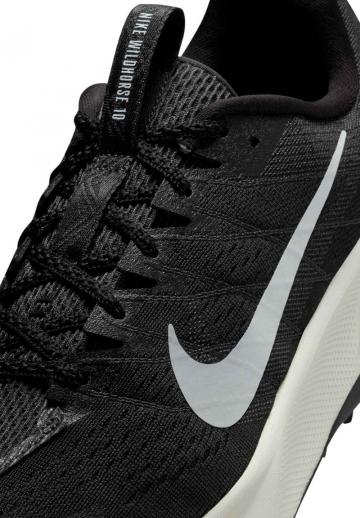 Беговые кроссовки