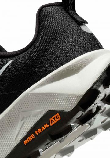 Беговые кроссовки