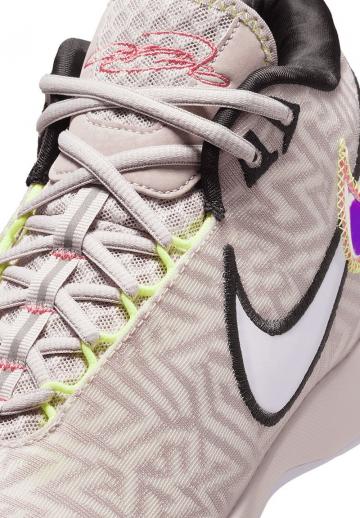 Баскетбольные кроссовки