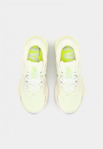 Беговые кроссовки