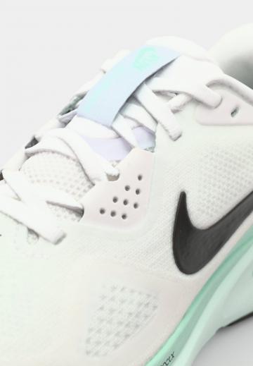 Беговые кроссовки