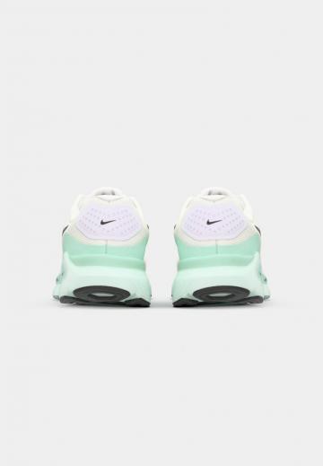 Беговые кроссовки