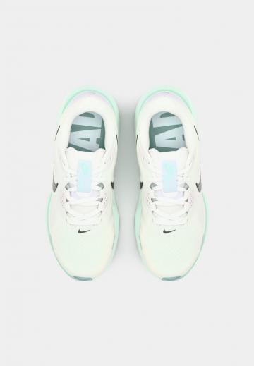 Беговые кроссовки