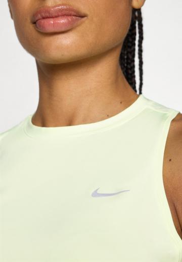 Спортивный топ