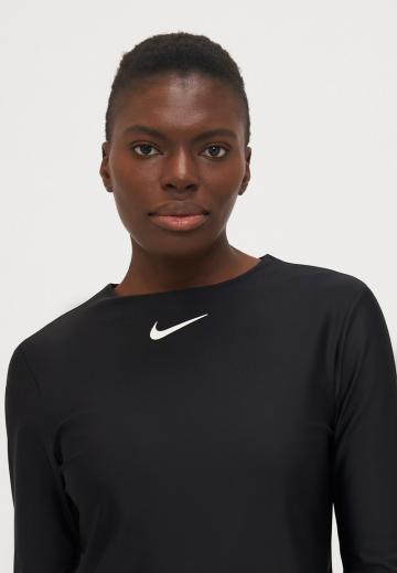 Слитный купальник