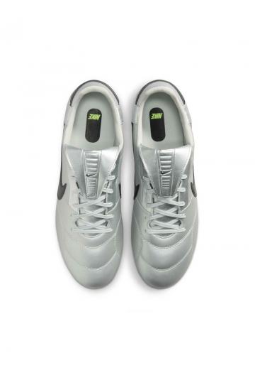 Футбольные бутсы