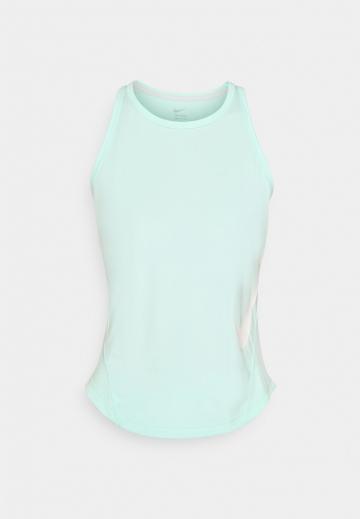 Спортивный топ