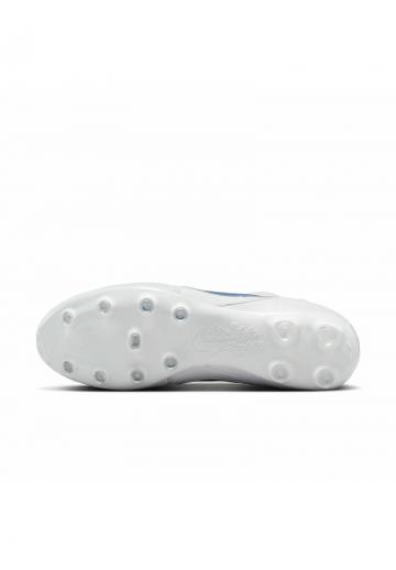 Футбольные бутсы