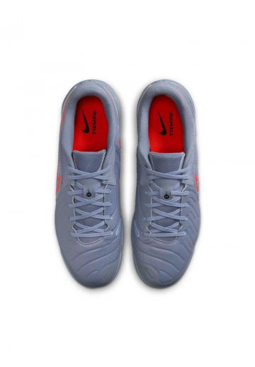 Футбольные бутсы