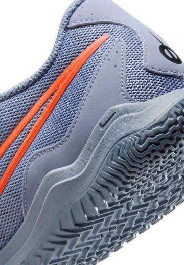 Футбольные бутсы