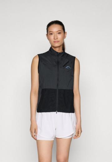 Спортивный жилет
