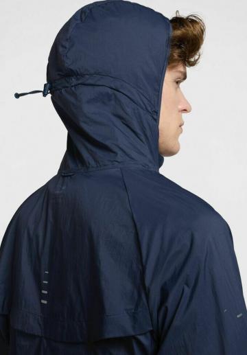 Спортивная куртка