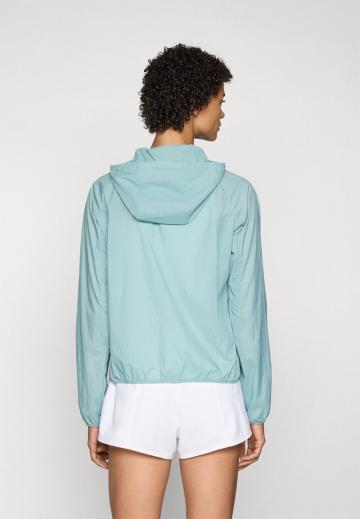 Спортивная куртка