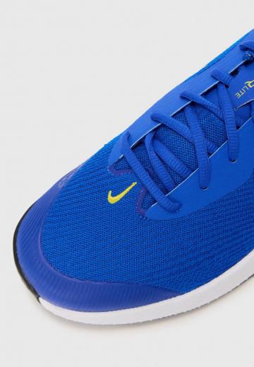 Теннисные кроссовки