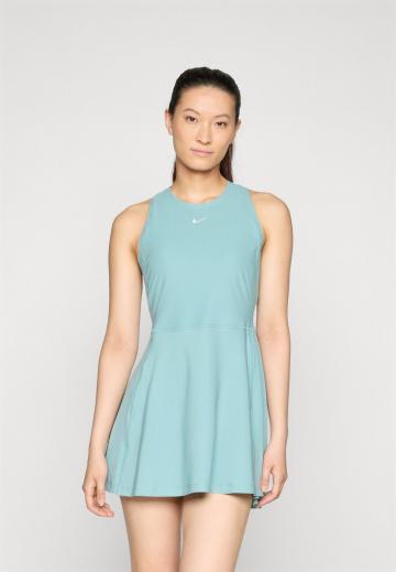 Спортивное платье