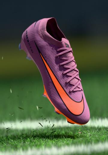 Футбольные бутсы