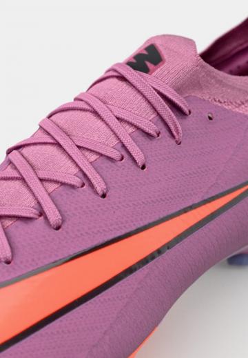 Футбольные бутсы