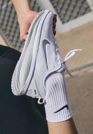 Беговые кроссовки