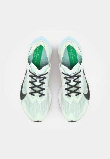 Беговые кроссовки