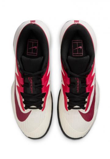 Теннисные кроссовки