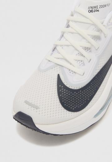 Беговые кроссовки