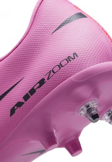 Футбольные бутсы