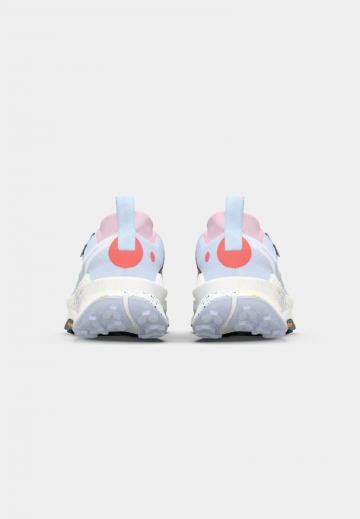 Беговые кроссовки