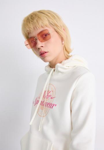 Пуловер с капюшоном