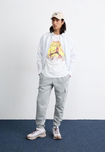 Спортивные штаны