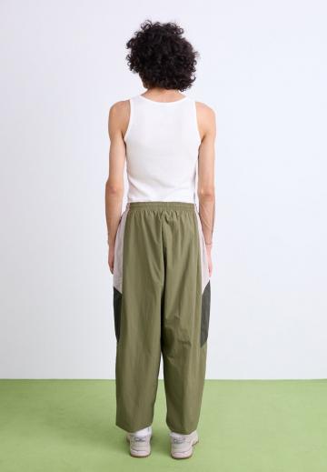 Спортивные штаны