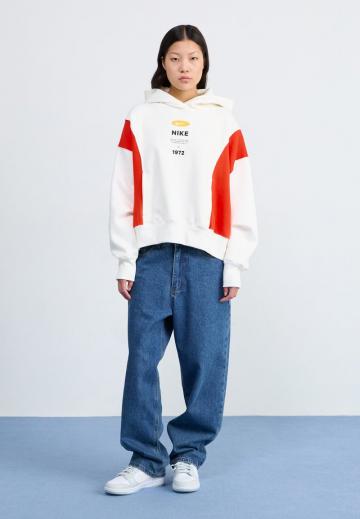 Пуловер с капюшоном