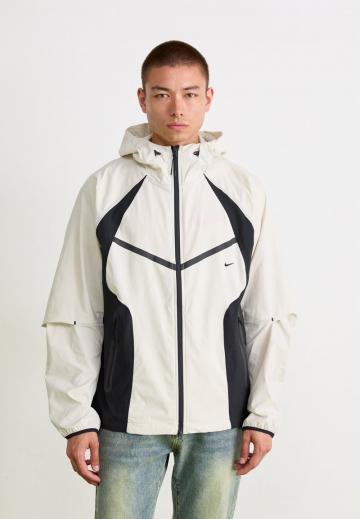 Куртка-дождевик