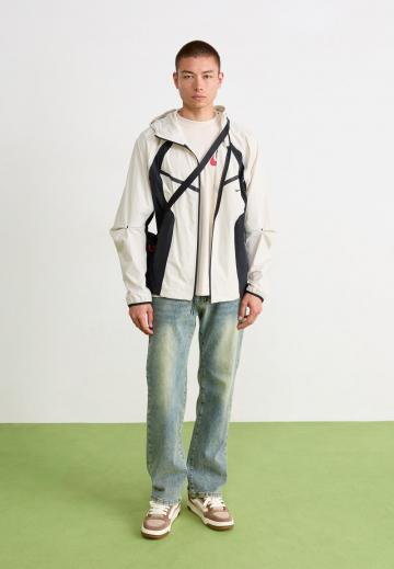 Куртка-дождевик