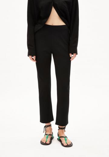 Узкие брюки