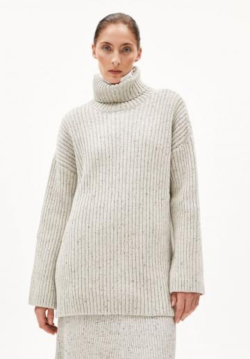 Длинный пуловер