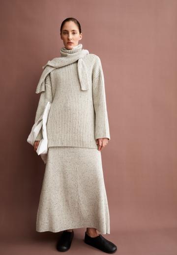 Длинный пуловер