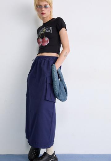 Юбка с накладными карманами