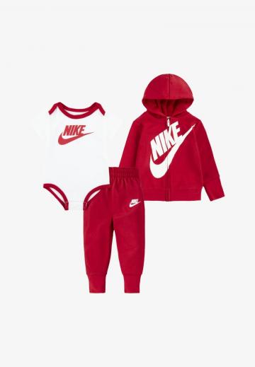 Набор одежды