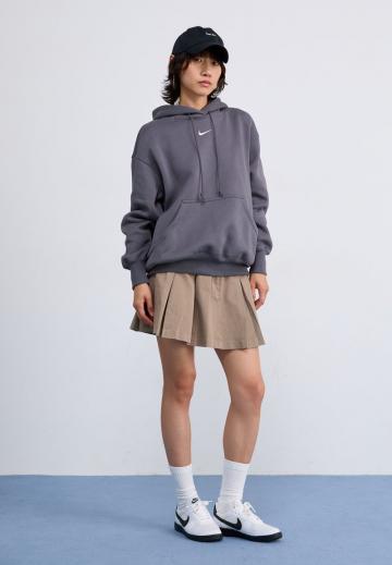 Пуловер с капюшоном