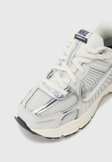 Детская обувь