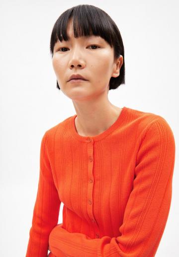 Вязаная кофта