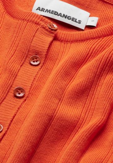 Вязаная кофта